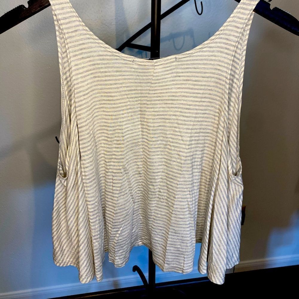 Forever 21 Gray Striped Cropped Tank - Picture 2 of 3